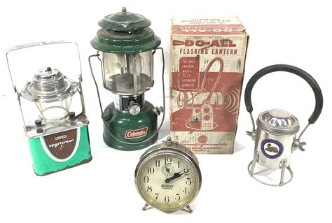 Lot 5pc Vintage Lanterns And Clock Coleman