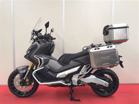 69nm of torque with 43.1kw peak power; Honda X-ADV 750 Desert Track (2018 - 20), prezzo e scheda ...