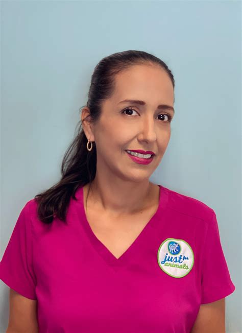 Dra Brenda Cazares Monterrey