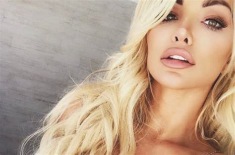 Lindsey Pelas Nude Instagram Babe Unleashes All Natural Boobs In