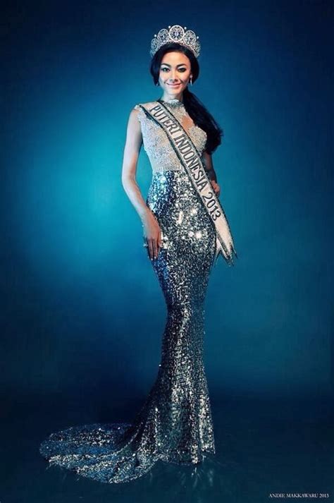 Berbikini Di Miss Universe Puteri Indonesia Mohon Dukungan Dari Dunia