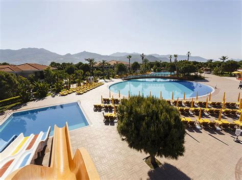 Muhafazakar otel arıyorsanız antalya doğru adres i̇slami ve tesettür yaşantınıza uygun tatil köyü şah inn paradise tatil köyü size alternatif bir tatil deneyimi sunuyor! Sah Inn Paradise - Alternativ Rejser