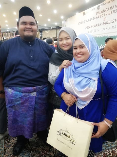 Get the latest news and promotional updates from jakel right to your mobile phone! Beli Baju Raya di JAKEL melalui online - Blog Eyzamiel