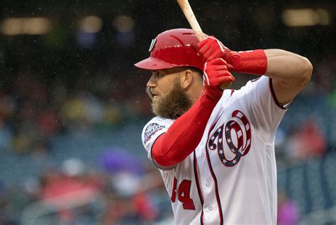 bryce harper agrees to a 330 million contract with phillies