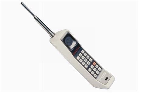 These Are The Devices That Made Us Love The 80s Old Cell Phones