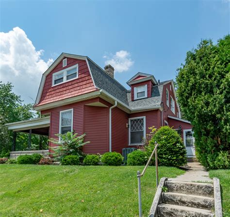 This is a great home with 4 bedrooms, 2.5 bathrooms. Red Barn exterior June 2018 web (1 of 10) | Cedarview ...