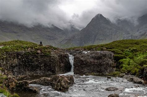 7 Must Know Tips For The Isle Of Skye Fairy Pools In Scotland