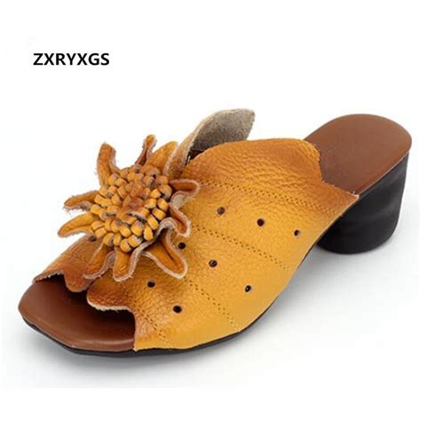 2019 Famous Cowhide Flowers Shoes Woman Fashion Slippers Sandals