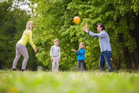 Fun And Classic Ball Games To Play With Your Children 2022