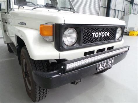 Learn more about the 1995 toyota land cruiser. 1985 Toyota Land Cruiser Hj75 Tray Truck - JTFD3873703 - JUST TRUCKS