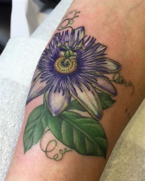 Passiflora Passion Flower 💕 Fern Tattoo Dragonfly Tattoo Floral