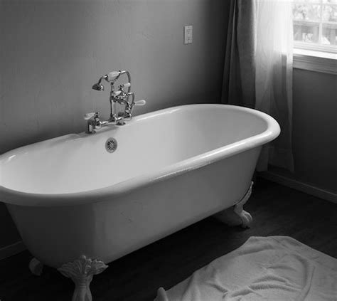 5 Best Walk In Bathtubs For Seniors And Disabled 2020 Reviews