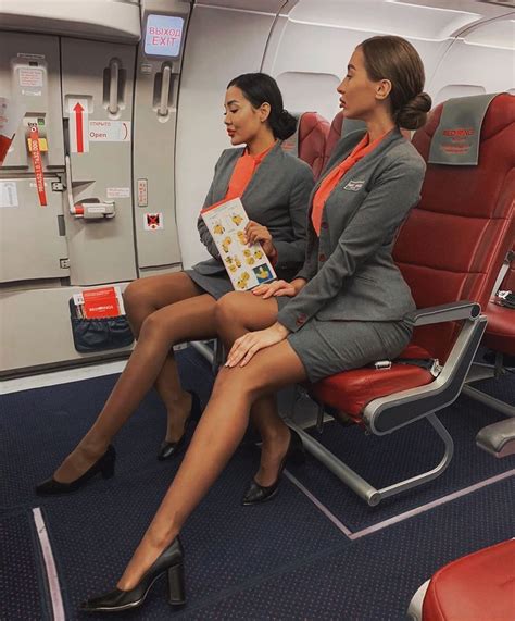 Cabincrew Stewardess Aviation Great Legs Beautiful Legs Flight Girls Airline Uniforms