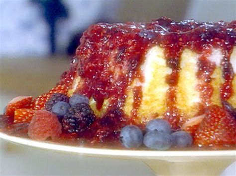 Angel food cake french toast sticks: Angel Food Cake with Mixed Berries Recipe | Sandra Lee ...