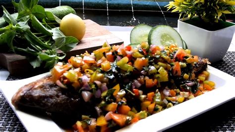 Ikan kakap goreng ini disebut dengan makanan yang sederhana namun memiliki rasa yang enak dan gurih untuk dinikmati, ikan kakap goreng ini memiliki tektsur daging yang sangat empuk dan gurih. kakap goreng selimut sambal dabu dabu - YouTube
