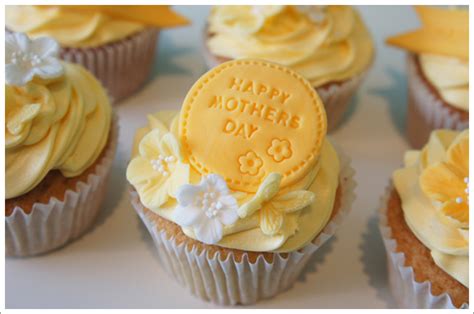 Find the perfect mother's day gifts on groupon. Cupcakes « 2/7 « Cakes by Lynz Cakes by Lynz