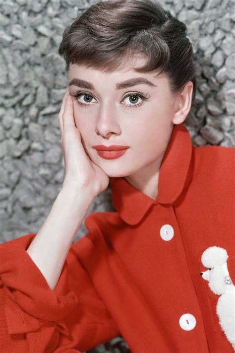 The 44 Most Glamorous Photos Of Audrey Hepburn Moda Di Lusso Attrici