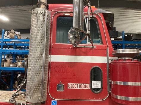 1987 Peterbilt 357 Front Door Assembly For Sale Sioux Falls Sd