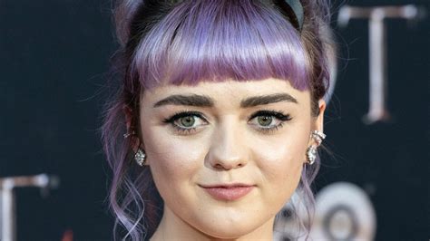 052023 Heres How Tall Maisie Williams Really Is