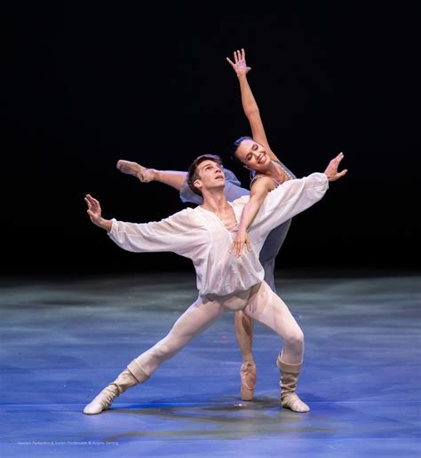 Pacific Northwest Ballets Noelani Pantastico And Lucien Postlewaite In