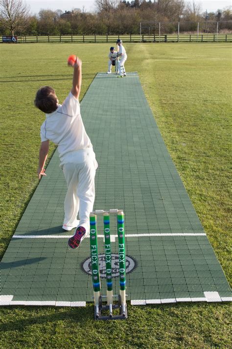Pettitt Sports - Products - Flicx 2G Match Cricket Pitch