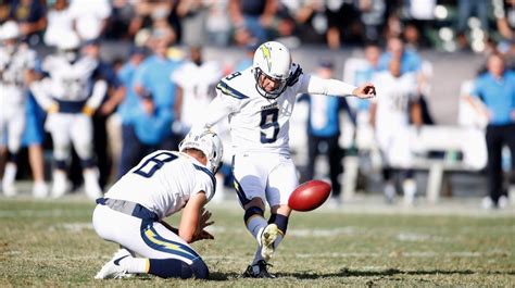 Chargers Beat Oakland 17 16 Calisports News