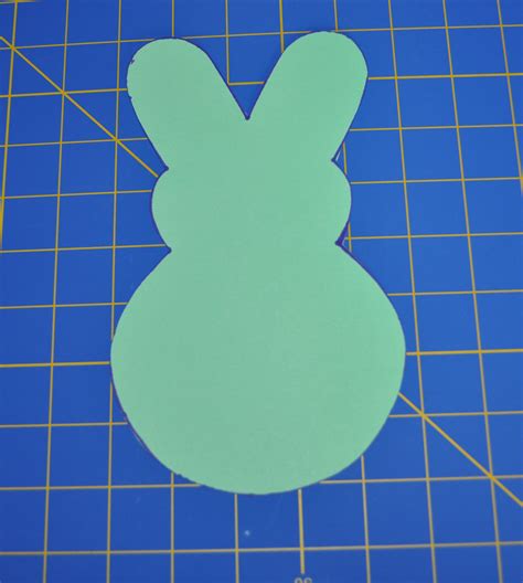 I think i will use the pattern to make an easter garland, maybe alternate the bunnies with. Fort Worth Fabric Studio: Peep Bunny Pillow {a free template}