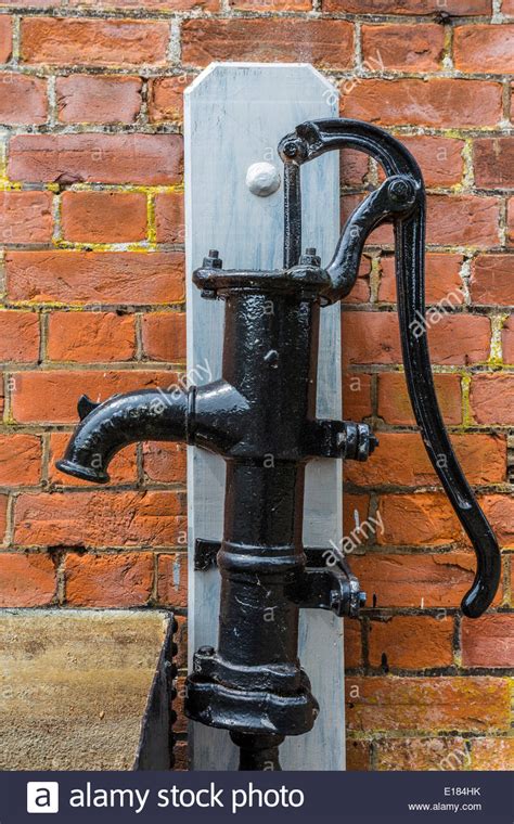 Handle pumps up + down. Traditional Old Fashioned Cast Iron Water Pump with Handle ...