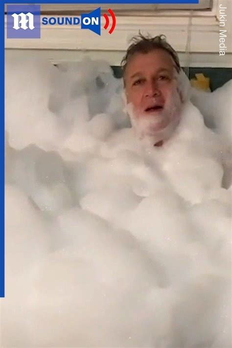 Man Falls Asleep In Bathtub Full Of Bubbles This Home Renovator Falls