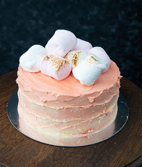 Samanthas Marshmallow Cake 20cm Belles Patisserie