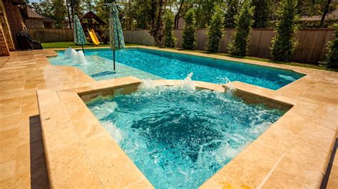 Hot tub swimming pool combination. 25 Impressive Inground Hot Tub and Pool Ideas For Your ...