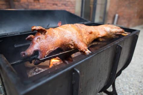 How To Roast Pigs Roasting Pig Cooking Techniques Wg Provisions