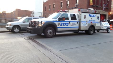 Newer Nypd Esu Truck 10 Cruising By With A Trailer Hitch Spotlight