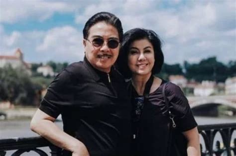 Hotman paris kuasa hukum desiree tarigan, dalam jumpa pers pada senin (29/3) menegaskan jika pihaknya tak mau memikirkan atau mencari tahu soal dugaan. Profil Desiree Tarigan Pemilik Mamitoko, Gemar Masak di ...