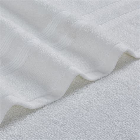 Mainstays Performance Solid Bath Towel 54 X 30 White