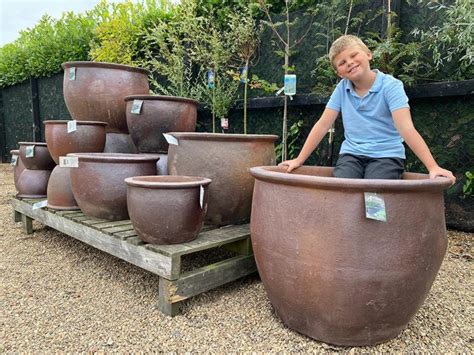 Your garden supply and advice hq. Outdoor Garden Pots - Green Pastures Garden Centre