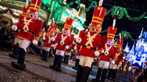 how to watch the disney parks magical christmas day parade on roku fire tv apple tv and more
