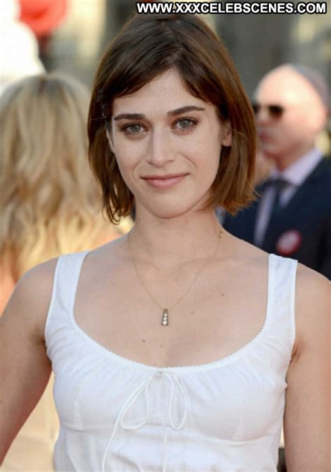 Nude Celebrity Lizzy Caplan Pictures And Videos Archives Page 5 Of 5
