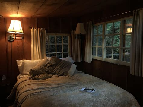 Outdoor enthusiasts will want to check out the skiing and snowmobiling options. Me and my boyfriend's cozy cabin in Big Sur : CozyPlaces