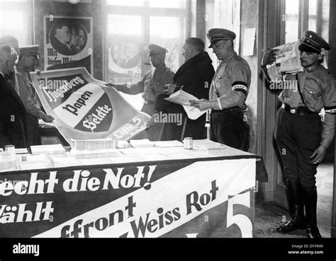 German Propaganda Poster 1933 Black And White Stock Photos And Images Alamy