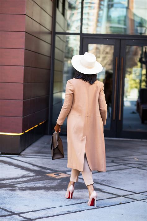 How To Spicy Up Your Work Style In Neutral Colors Jadore Fashion