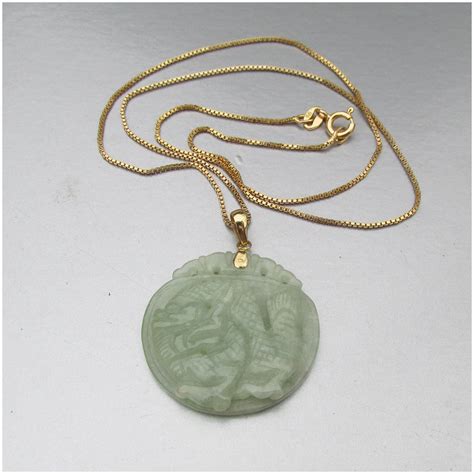 14k Carved Jadeite Jade Vintage Pendant Necklace Vintage Pendant