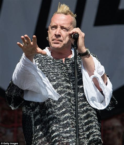 Sex Pistols John Lydon Reveals He Has To Wear Glasses On Stage So He Doesn T Fall Off Daily