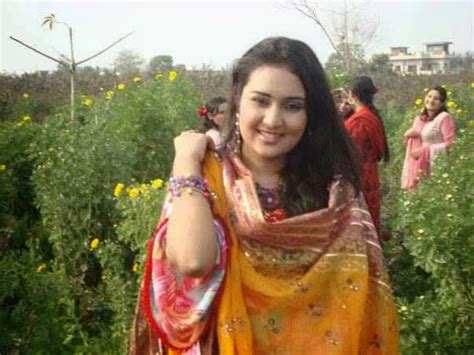 beautiful desi sexy girls hot videos cute pretty photos desi beautiful pakistani villages girls