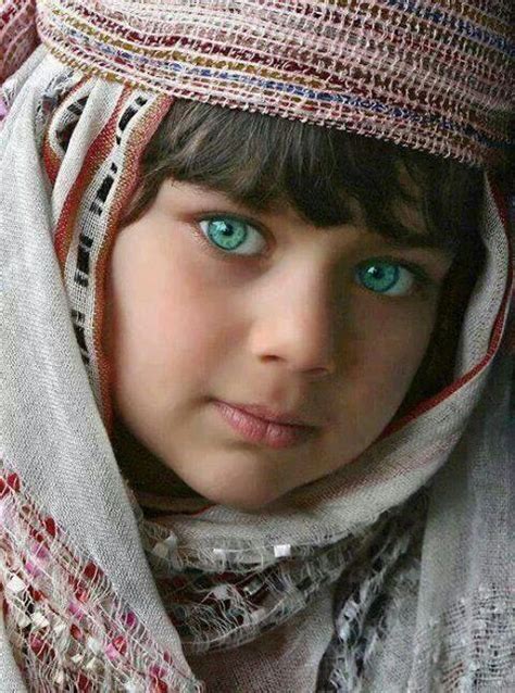 afghan girl with green eyes