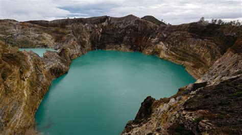 A Guide To Indonesias Azure Blue Kelimutu Lake