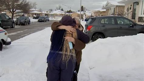 Usps Mail Carrier Praised After Quick Thinking Likely Saves Elderly