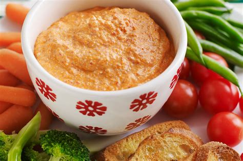 Stir in the pasta and thin with. Tomato Dip With Sour Cream | Recipe | Sour cream dip ...