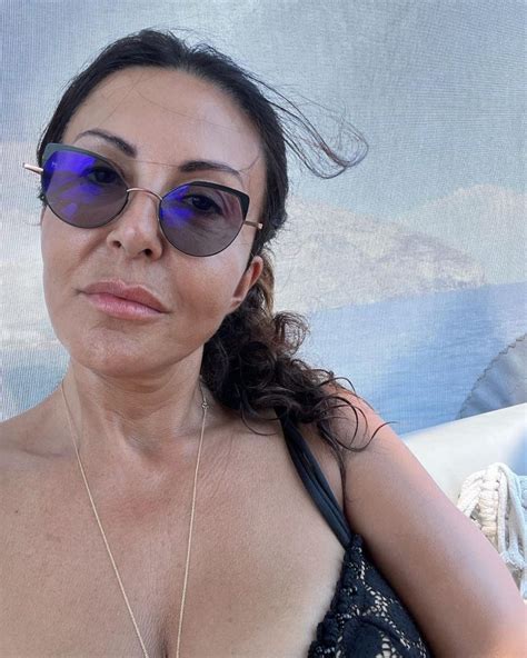 Sabrina Ferilli Si Mostra Senza Trucco Su Instagram A Anni