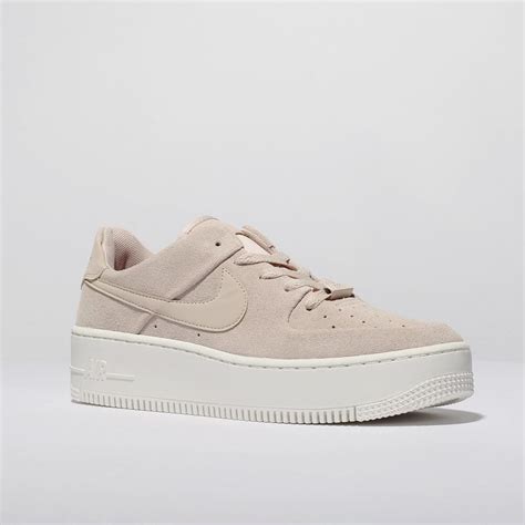 Womens Pale Pink Nike Air Force 1 Sage Low Trainers Schuh Nike Air